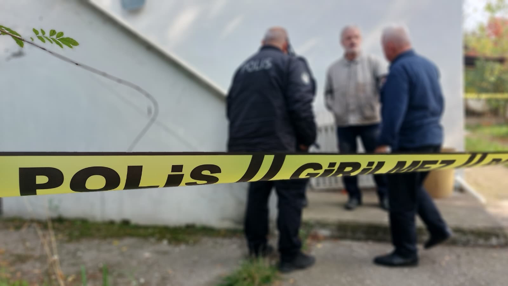 Ziyarete gelen eniştesi evde cansız bedenini buldu