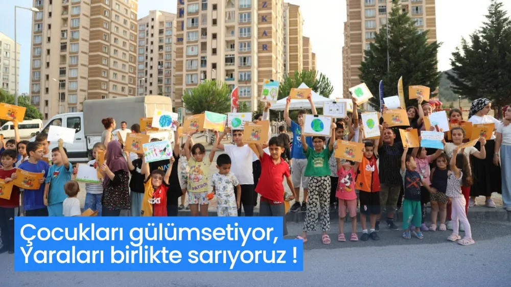 Çocukları gülümsetiyor, yaraları birlikte sarıyoruz